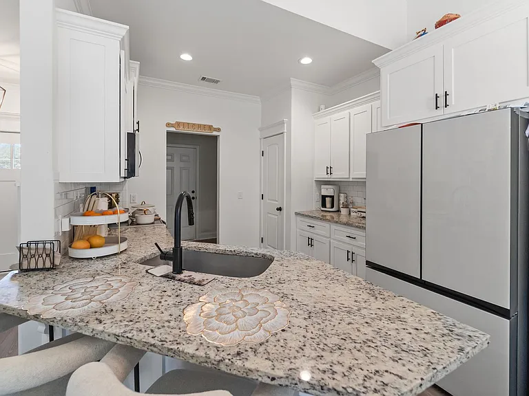491 Lake Rosalind Dr — Photo 10