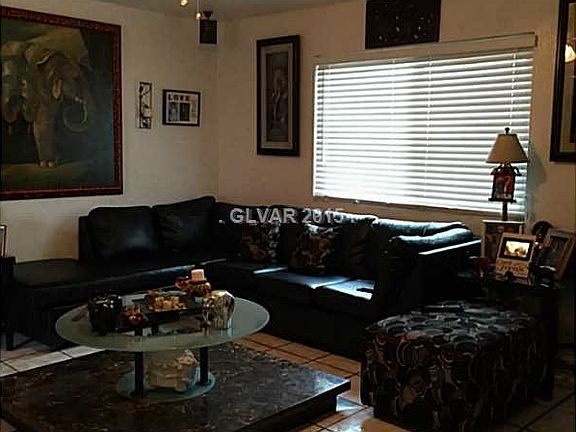 5th image of 5194 Saratoga Dr