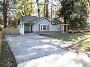 3080 Delowe Dr, East Pt, GA 30344