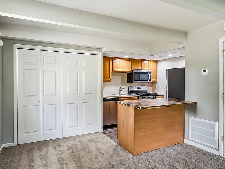 1407 Missouri Ave — Photo 4