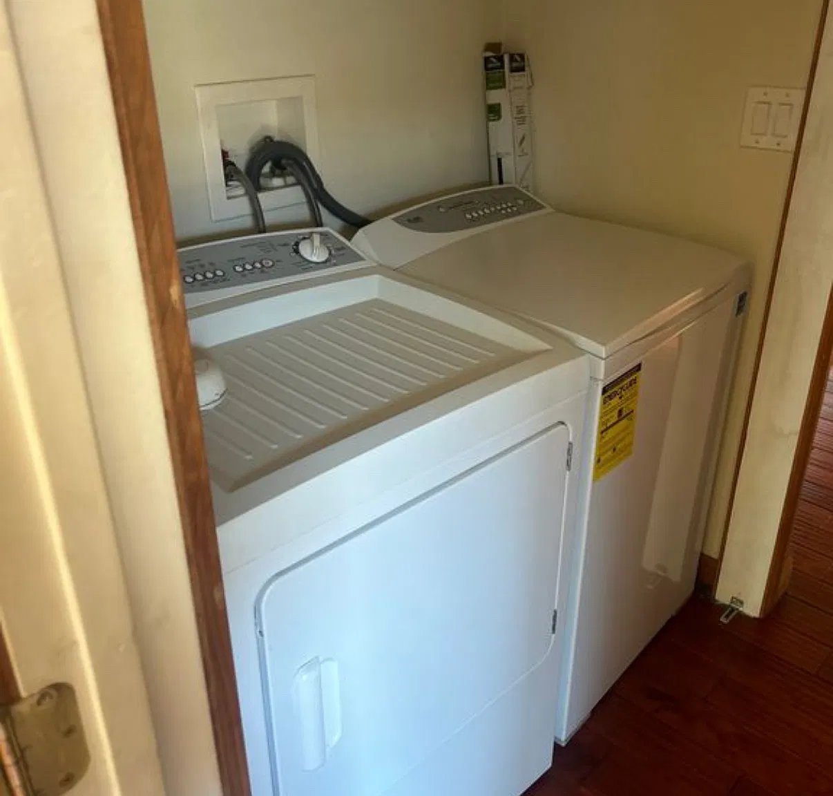 1 bed, 696 sqft, $3,000 — Photo 4