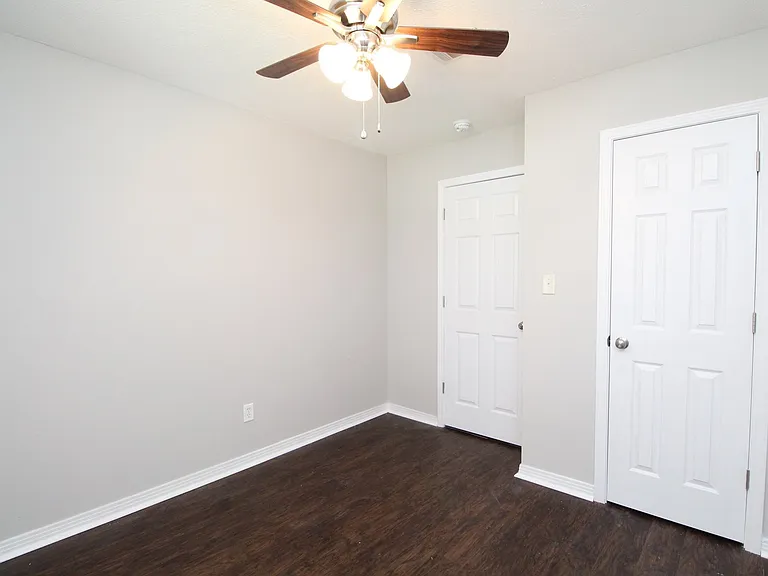 5250 Powrie Dr — Photo 15