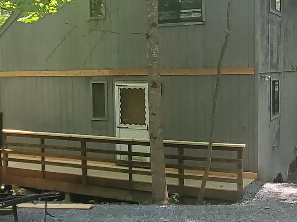 465 Cottonwood Dr, Mount Jackson, VA 22842