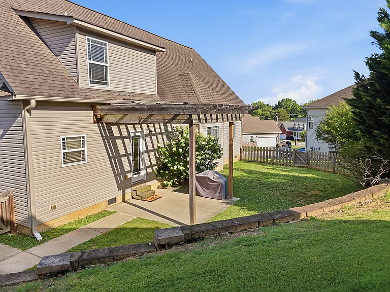 723 Windrush Loop — Photo 25