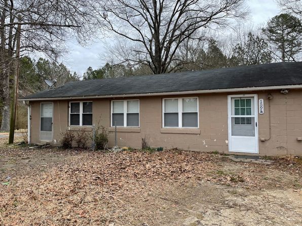 1595 & 1597 Pekin Rd