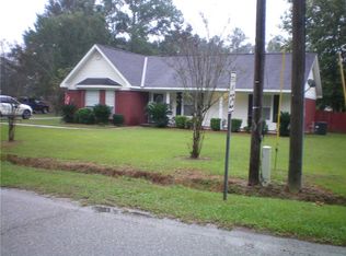 105 Maple Ave W, Satsuma, AL 36572