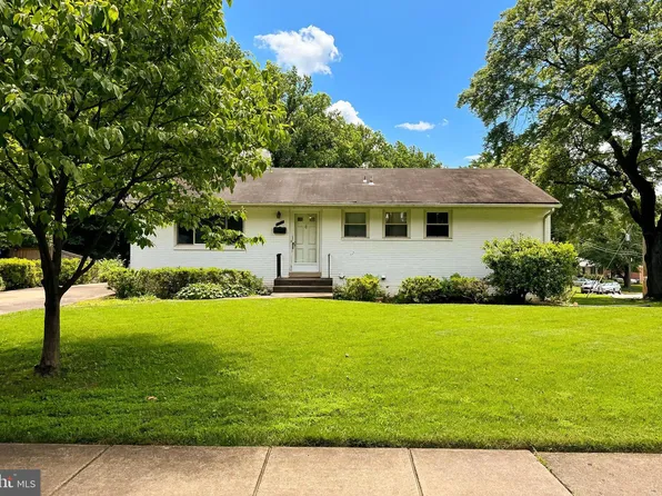 7409 Estaban Pl, Springfield, VA 22151
