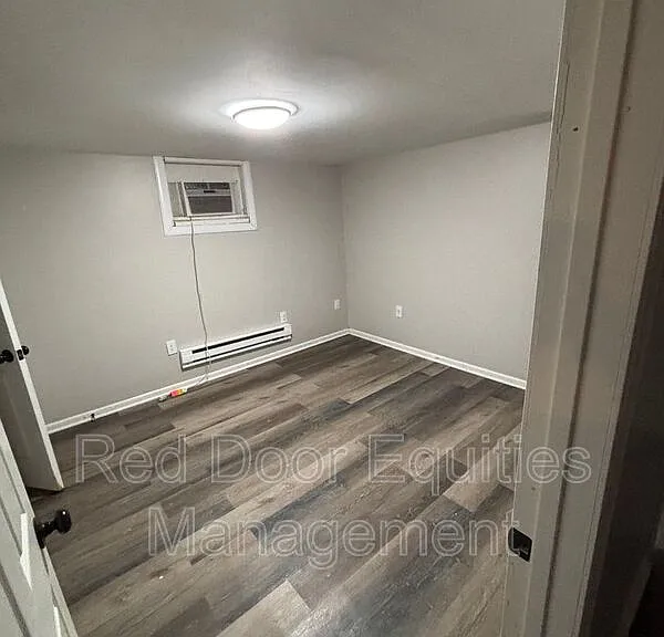 1215 N Columbus St #C — Photo 10