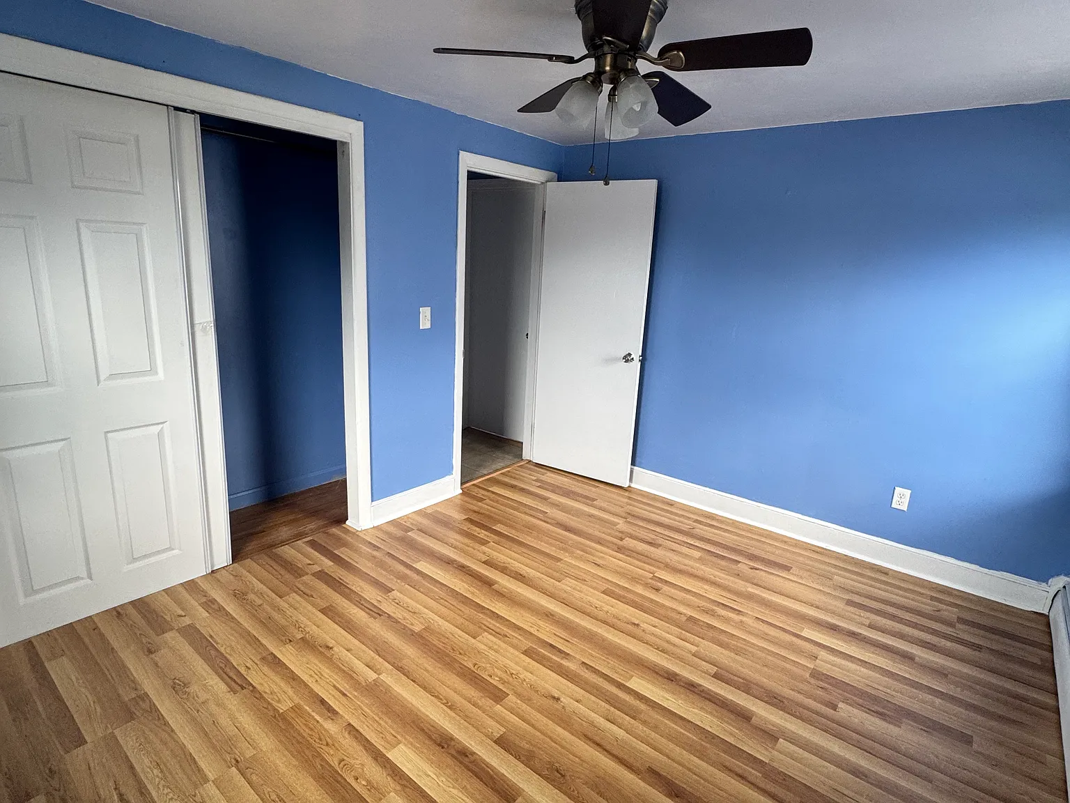 2 bed, $1,900 — Photo 3