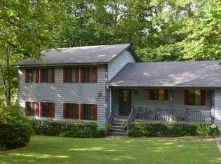 242 Summit Ridge Dr, Lawrenceville, GA 30046