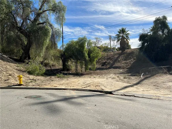 11300 San Mateo Dr #124, Loma Linda, CA 92354