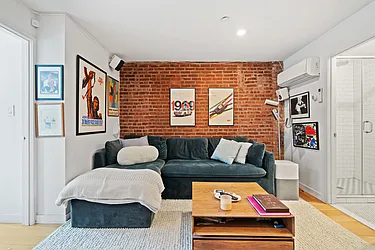 Rented by Dimitrios Kapelonis, LREB