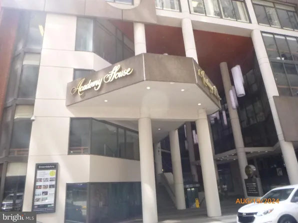 1420 Locust St APT 31M, Philadelphia, PA 19102