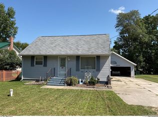 8202 Rockwood Ave, Mount Morris, MI 48458