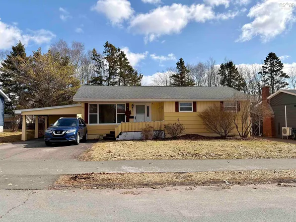 43 Maple Blvd, Colchester, NS B2N 4N4