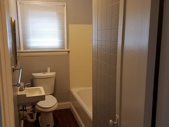 5th image of 1782 24th St