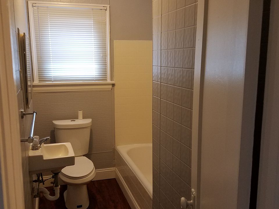 2nd image of 1782 24th St APT 4