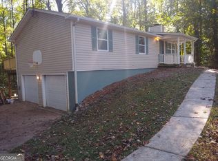 6131 Rockbridge Rd, Stone Mountain, GA 30087