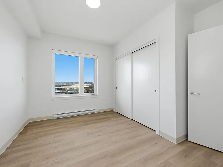 1529 Oxford St — Photo 120