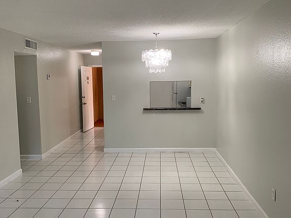 5th image of 9974 N Kendall Dr APT 1037