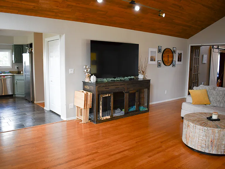 1020 Point Of The Pines Dr — Photo 14