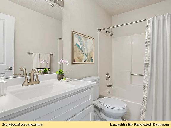 3rd image of 815-01 Lancashire Dr #815-01