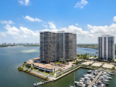100 Lakeshore Drive #Ph57, North Palm Beach, FL, 33408