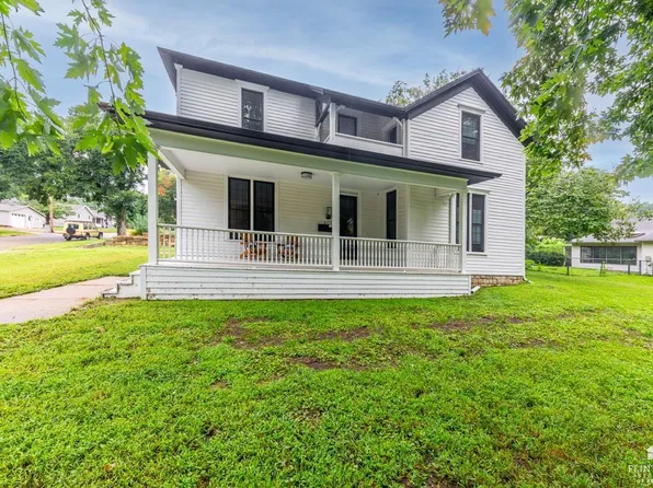 601 Poplar St, Wamego, KS 66547