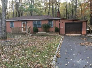 128 Slaymaker Rd, Milford, PA 18337