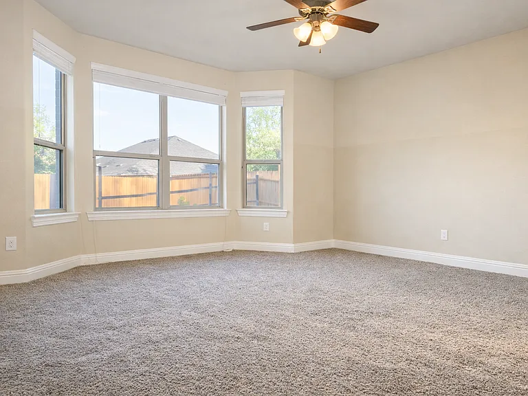 3913 Tunstall Dr — Photo 11