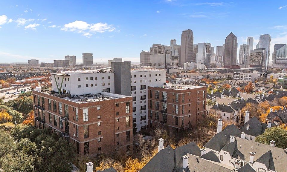 1st image of 3110 Thomas Ave APT 133