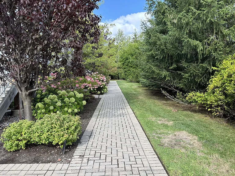 11 Dawson Dr #717 — Photo 24