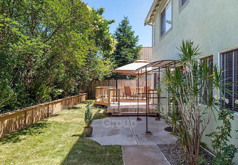 2866 Valcourt Way — Photo 13