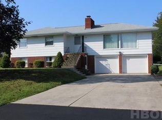 574 Dolly Ave, Upper Sandusky, OH 43351