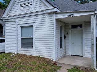 3253 Gillham Rd, Kansas City, MO 64109