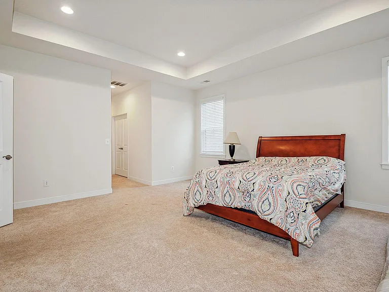 25495 Woodbine Farm Dr — Photo 4