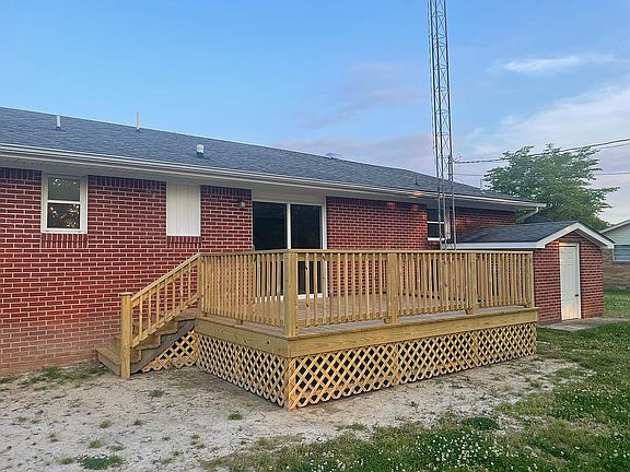 5th image of 811 McManis Ave