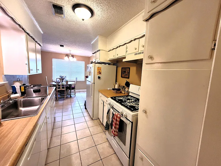 4124 Arroyo Trl — Photo 12