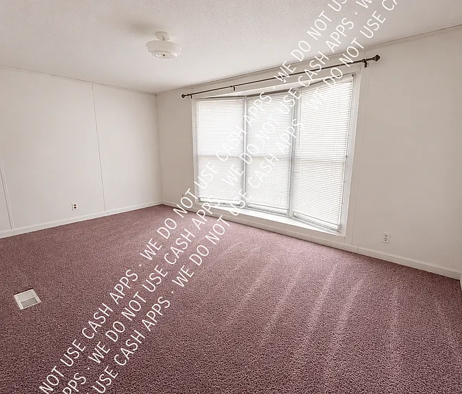 2307 N John Redditt Dr #17 — Photo 5