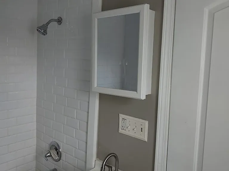 644 S 26th St — Photo 12