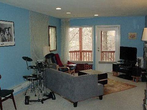 3rd image of 40 W 4th St APT 137