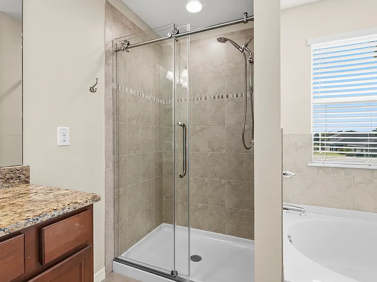 8457 Karpeal Dr — Photo 37