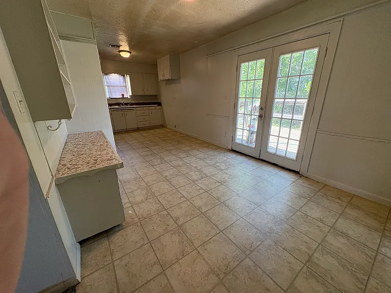 6921 Sears Ter — Photo 5