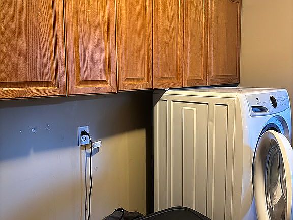 5th image of 324 N Harris St
