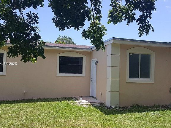 3rd image of 28704 SW 147th Pl