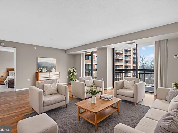 2230 George C Marshall Dr APT 513, Falls Church, VA 22043