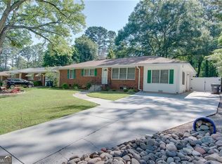 2274 Collins Dr, East Pt, GA