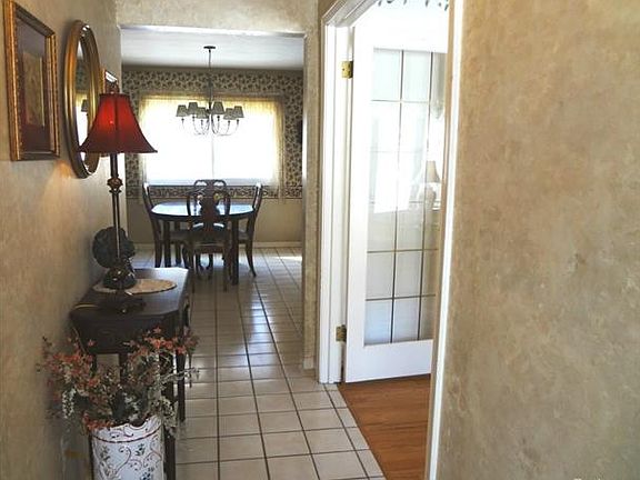 2nd image of 10257 Carriage Dr