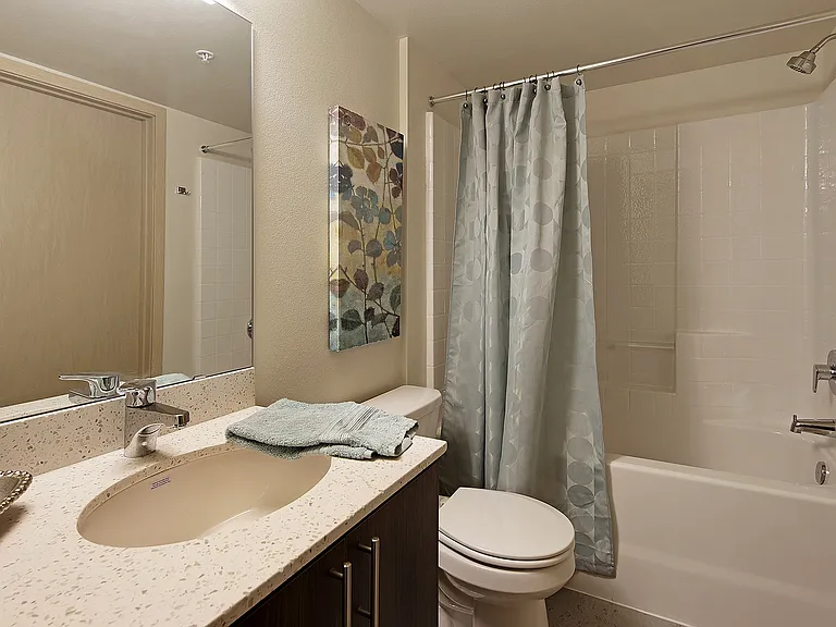 Glendale Apartments — Photo 27