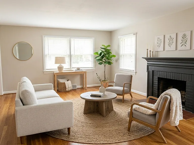 7123 Glenellyn Dr — Photo 3